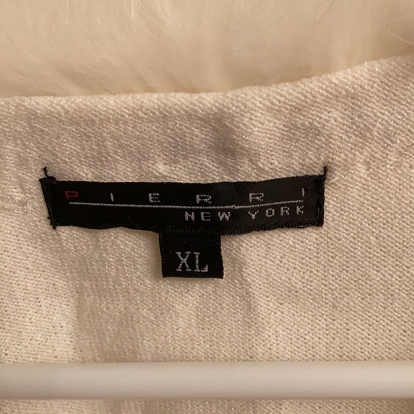 Pierre New York Sz XL White Sweater With Fur Collar Trim - Picture 2 of 4